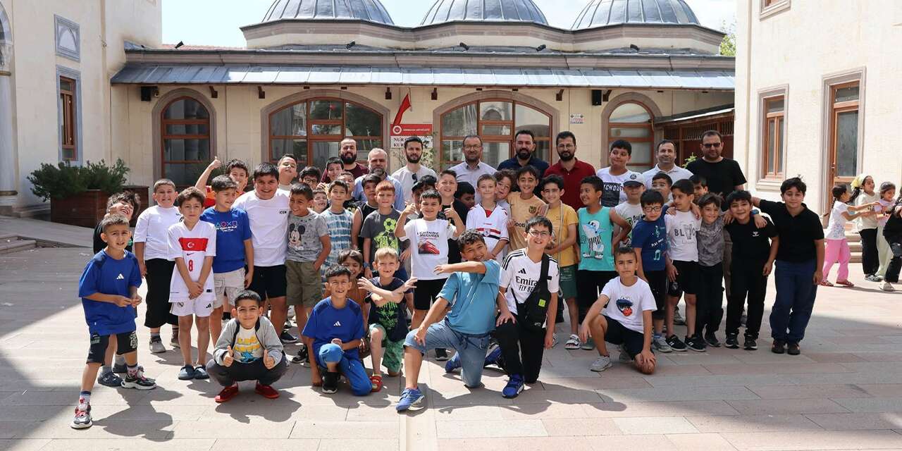 yazimda-kardeslik-var-genclik-kampi-basladi