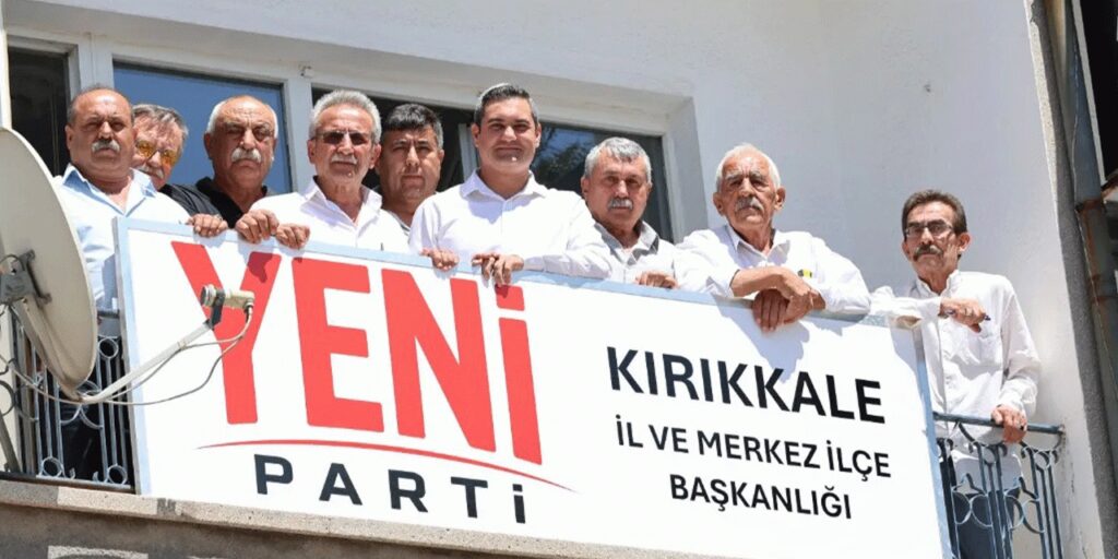 chp-kirikkale’de-yaprak-dokumu!-eski-il-baskani-ve-7-ilce-baskani-istifa-etti