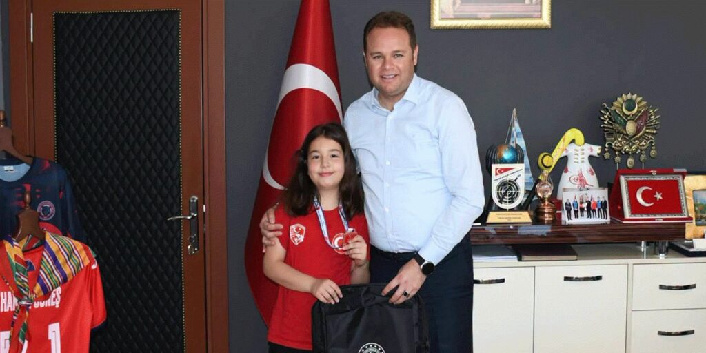 kirikkale’de-baba-ve-antrenor-destegiyle-gelen-derece:-hayrunnisa-ozmen-kursude