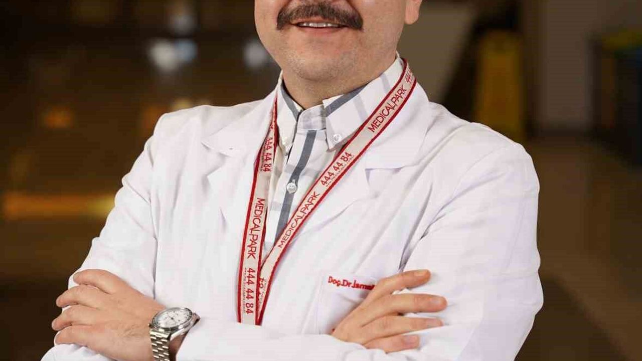 ‘yaz-tatilindeki-hatalar-bel-ve-boyun-fitigini-tetikleyebilir’