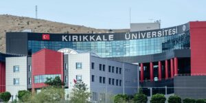 Kırıkkale Üniversitesi meydana indi: Tercih stantları açıldı