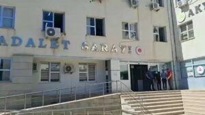 Hırsızlık şüphelileri tutuklandı