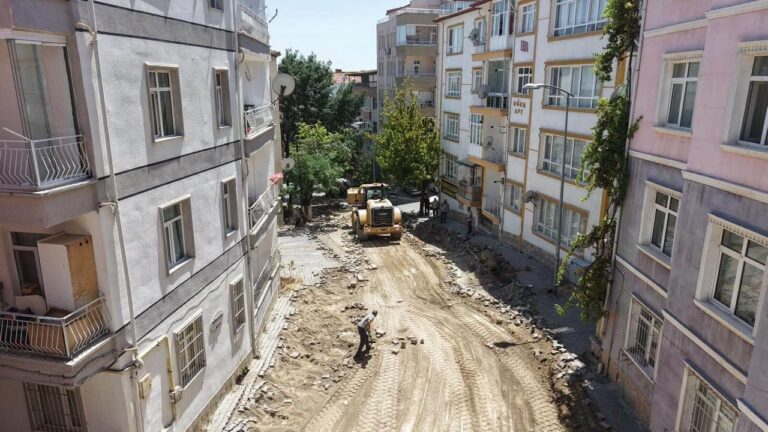 Yaylacık’ta Eski İçme Suyu Hatları Yenileniyor