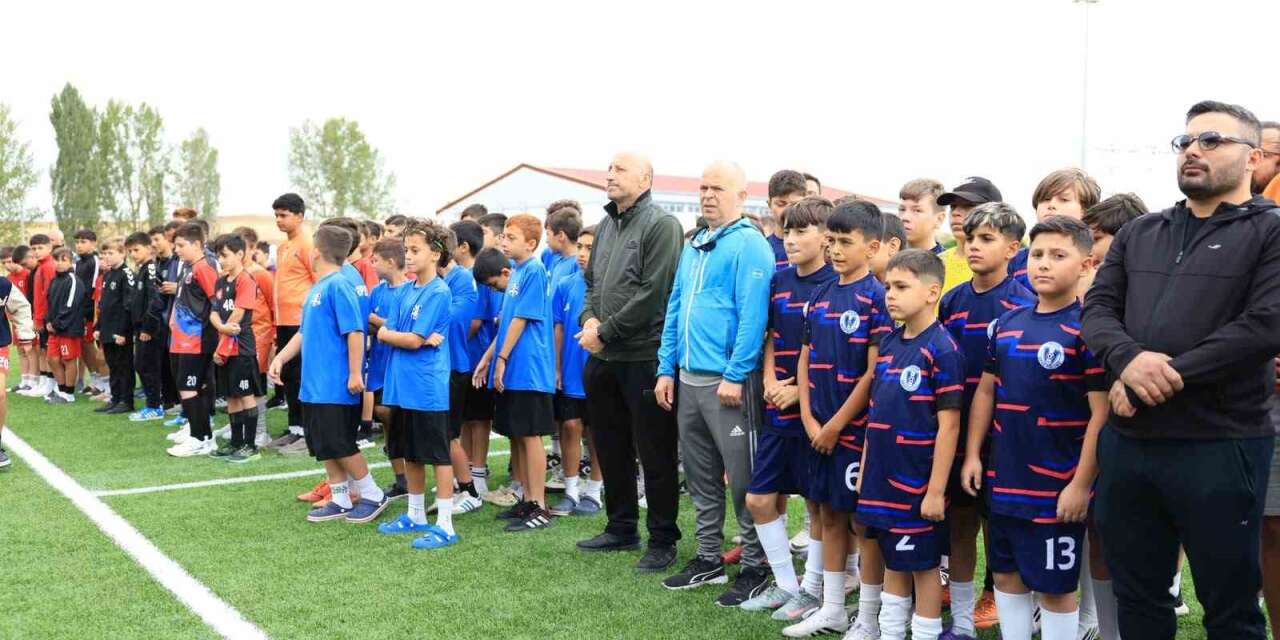 400-sporcunun-katildigi-hitit-cup-basladi
