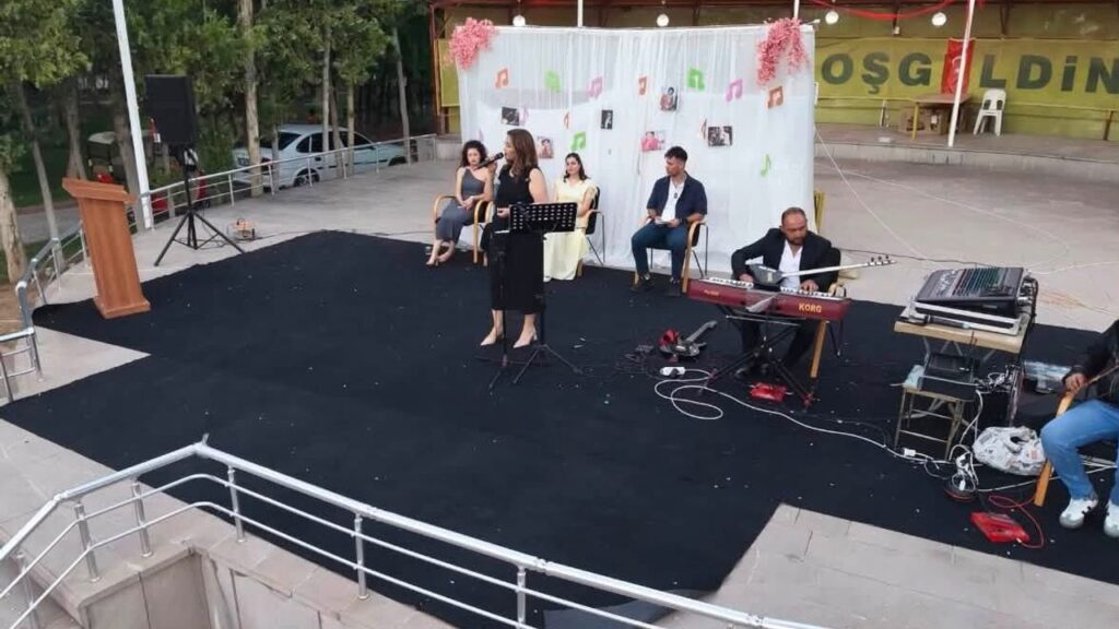 delice’de-muzik-dolu-aile-yili-bulusmas