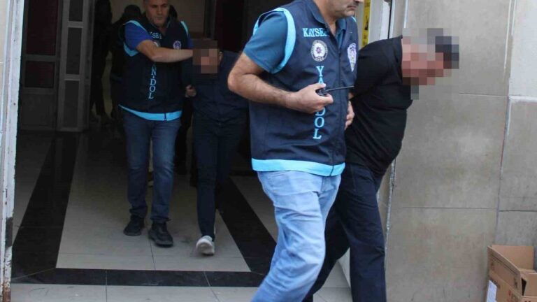 Şahin Sucukları’nda sahte evraklarla usulsüzlük yaptığı belirlenen 5 şüpheli adliyede