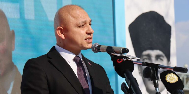 Ahmet Önal’dan, Atatürk büstü saldırısına sert tepki!
